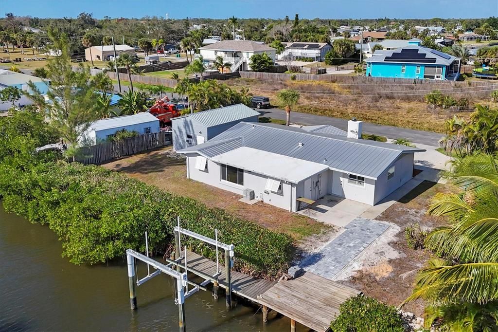 For Sale: $459,000 (3 beds, 2 baths, 1725 Square Feet)