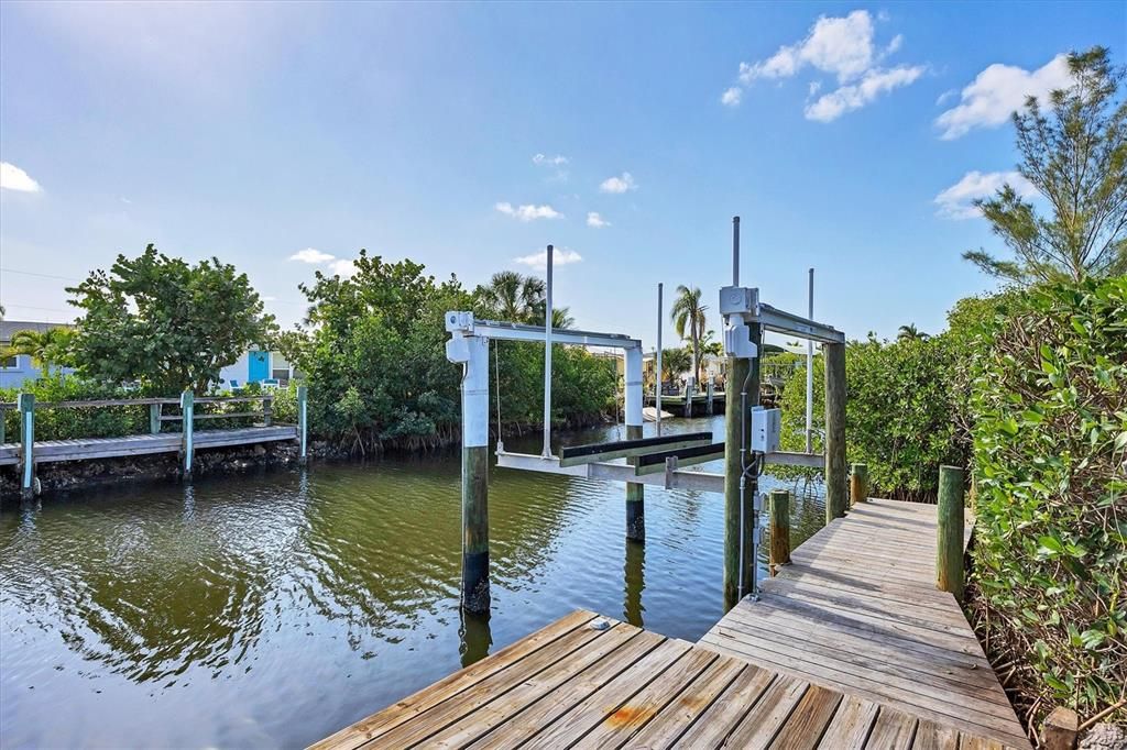 For Sale: $459,000 (3 beds, 2 baths, 1725 Square Feet)