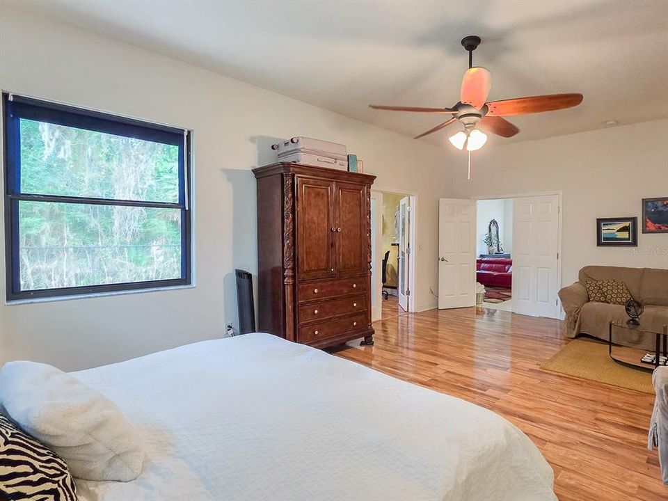 En Venta: $949,000 (4 camas, 3 baños, 3344 Pies cuadrados)