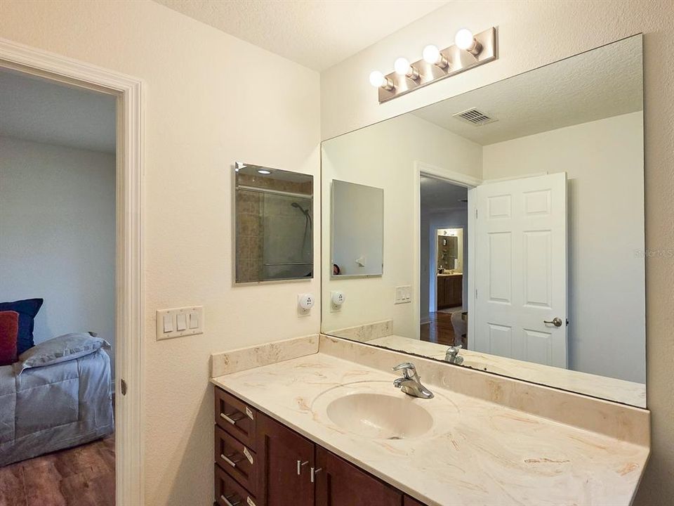 En Venta: $949,000 (4 camas, 3 baños, 3344 Pies cuadrados)