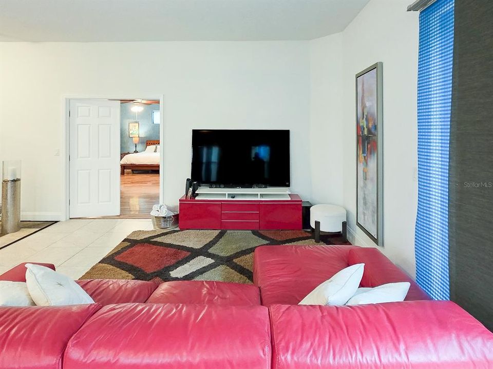 En Venta: $949,000 (4 camas, 3 baños, 3344 Pies cuadrados)