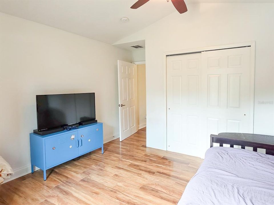 En Venta: $949,000 (4 camas, 3 baños, 3344 Pies cuadrados)