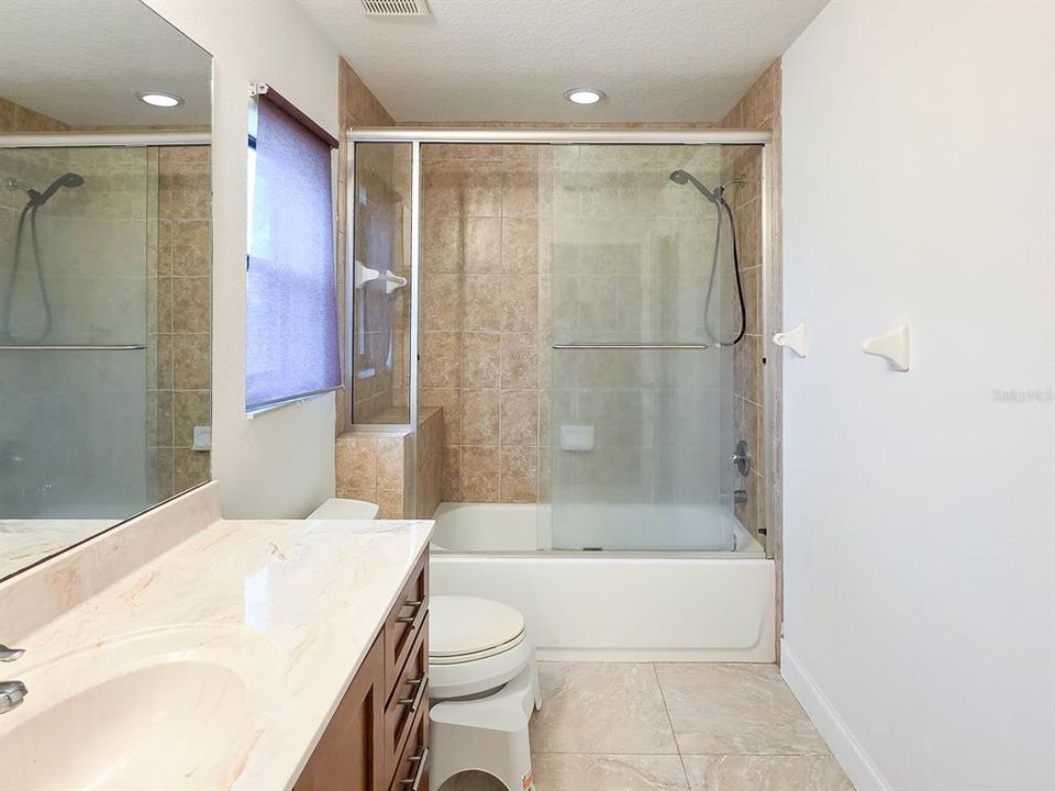 En Venta: $949,000 (4 camas, 3 baños, 3344 Pies cuadrados)