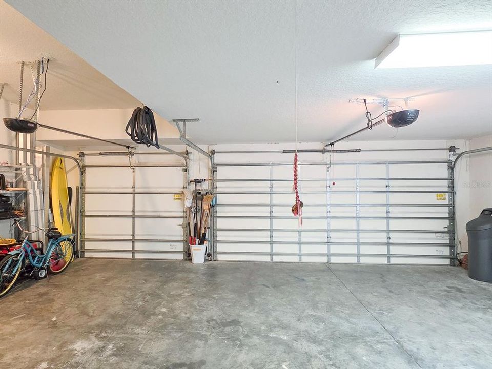 En Venta: $949,000 (4 camas, 3 baños, 3344 Pies cuadrados)