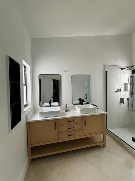 En Renta: $2,800 (3 camas, 2 baños, 1499 Pies cuadrados)