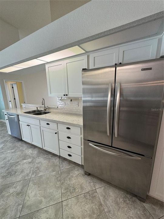 В аренду: $2,990 (3 спален, 2 ванн, 2490 Квадратных фут)