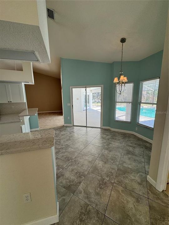 В аренду: $2,990 (3 спален, 2 ванн, 2490 Квадратных фут)