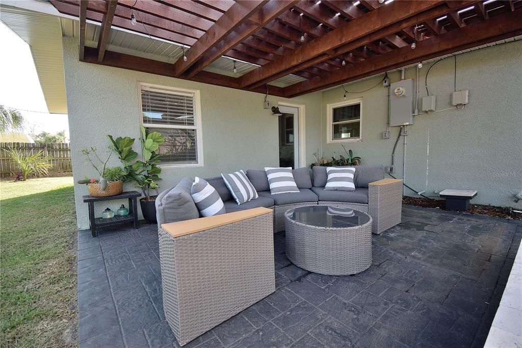 En Venta: $290,000 (3 camas, 2 baños, 1463 Pies cuadrados)