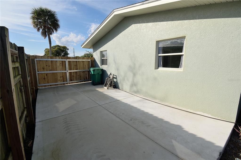 En Venta: $290,000 (3 camas, 2 baños, 1463 Pies cuadrados)