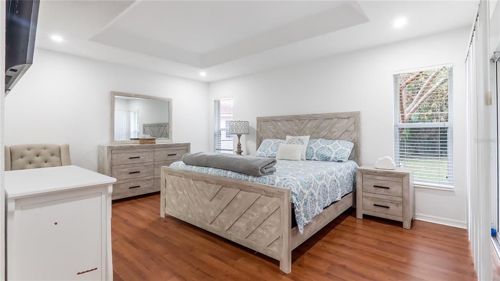 На продажу: $640,000 (3 спален, 2 ванн, 1970 Квадратных фут)