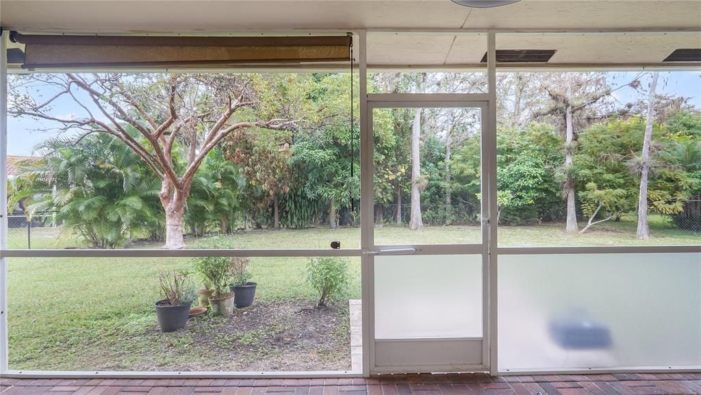 На продажу: $640,000 (3 спален, 2 ванн, 1970 Квадратных фут)