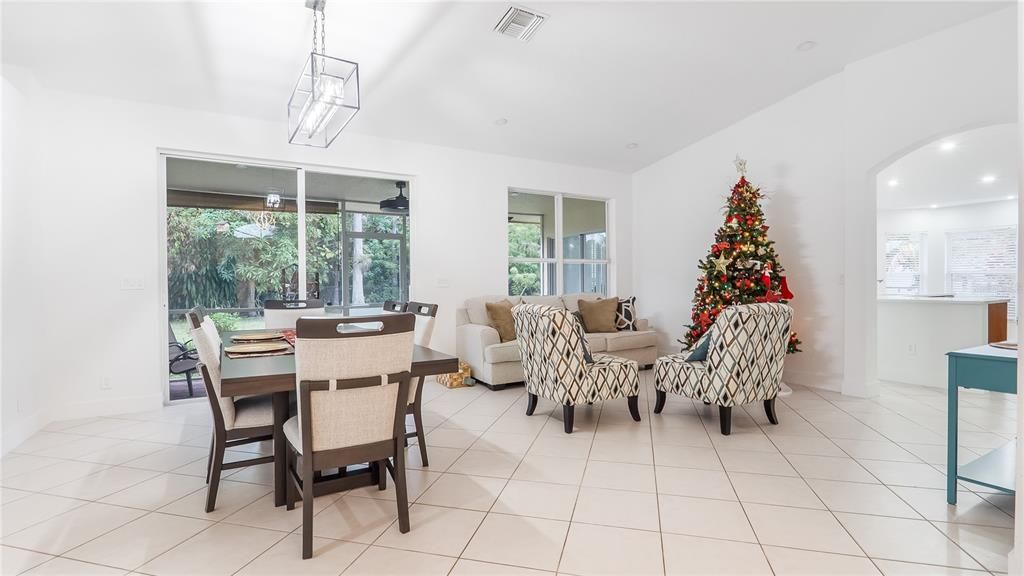 На продажу: $640,000 (3 спален, 2 ванн, 1970 Квадратных фут)