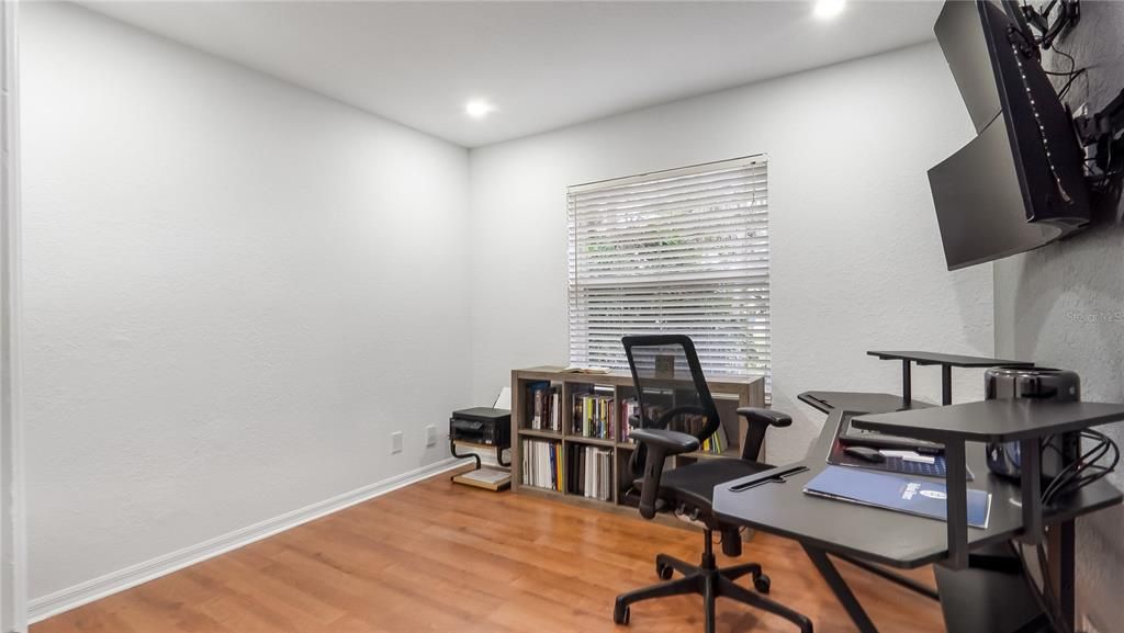 На продажу: $640,000 (3 спален, 2 ванн, 1970 Квадратных фут)