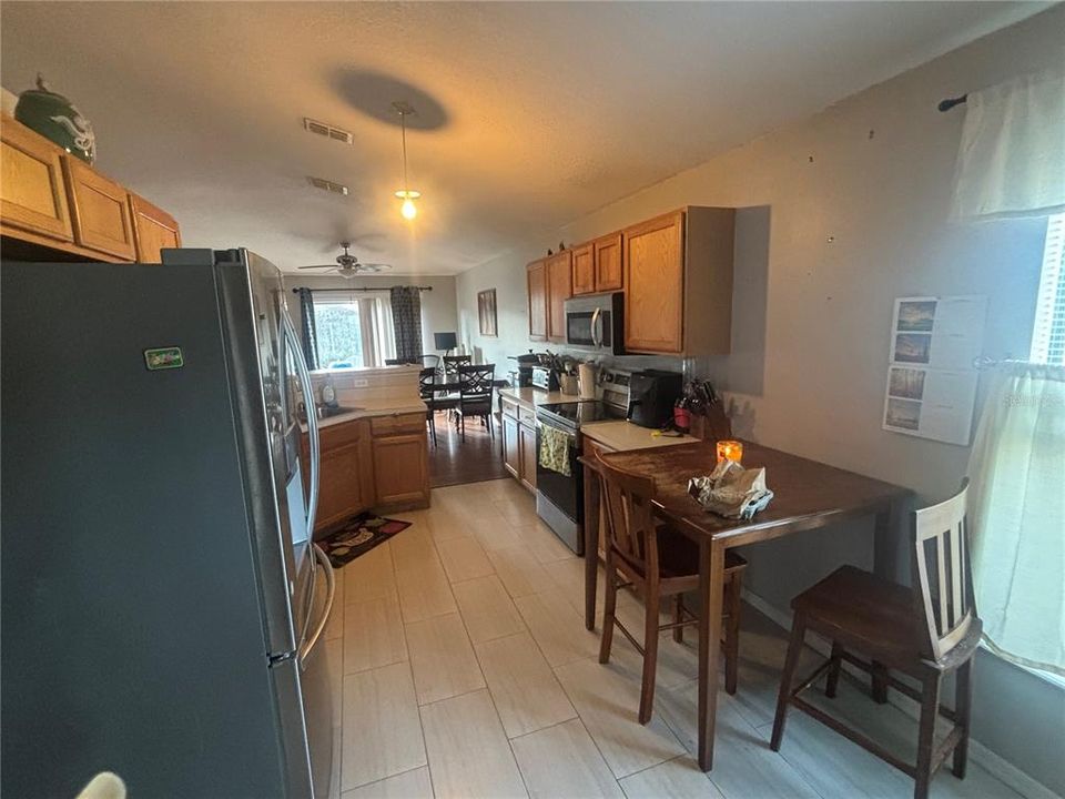 For Sale: $235,000 (3 beds, 2 baths, 1617 Square Feet)