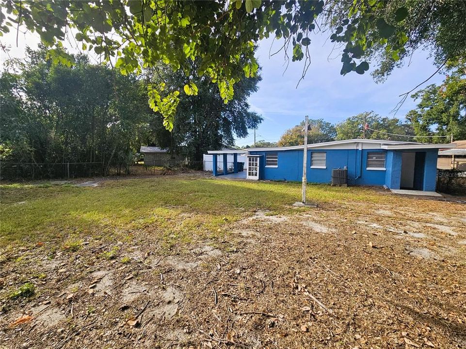 For Rent: $1,200 (1 beds, 1 baths, 539 Square Feet)