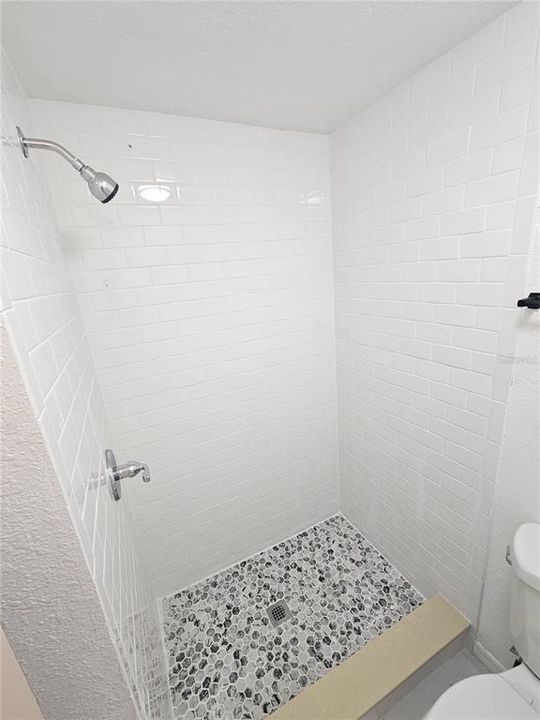 For Rent: $1,200 (1 beds, 1 baths, 539 Square Feet)