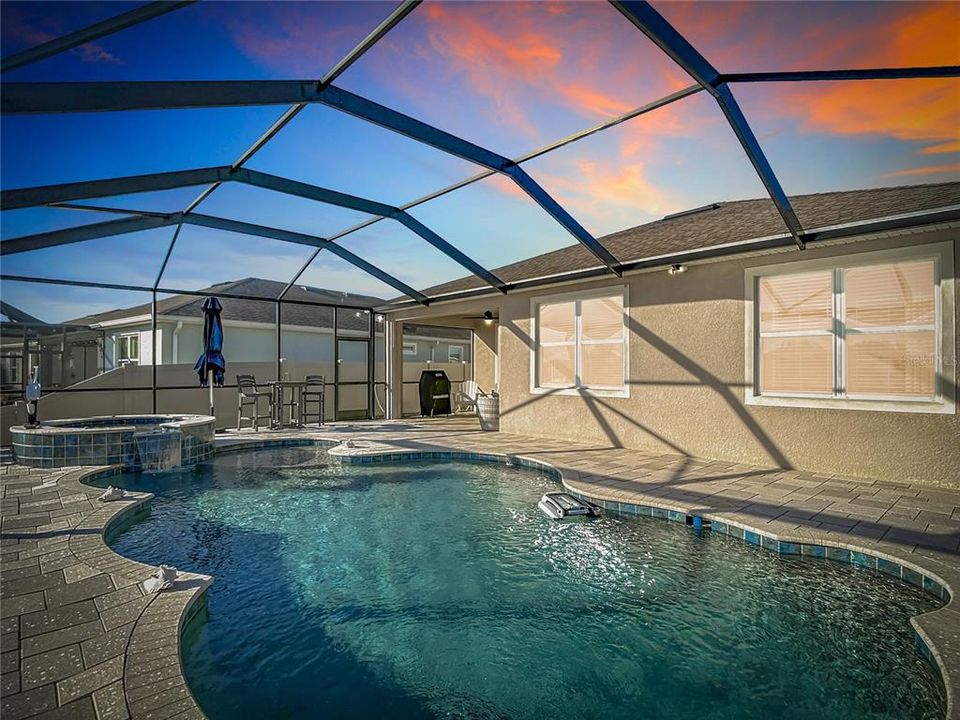 For Sale: $464,990 (2 beds, 2 baths, 1722 Square Feet)