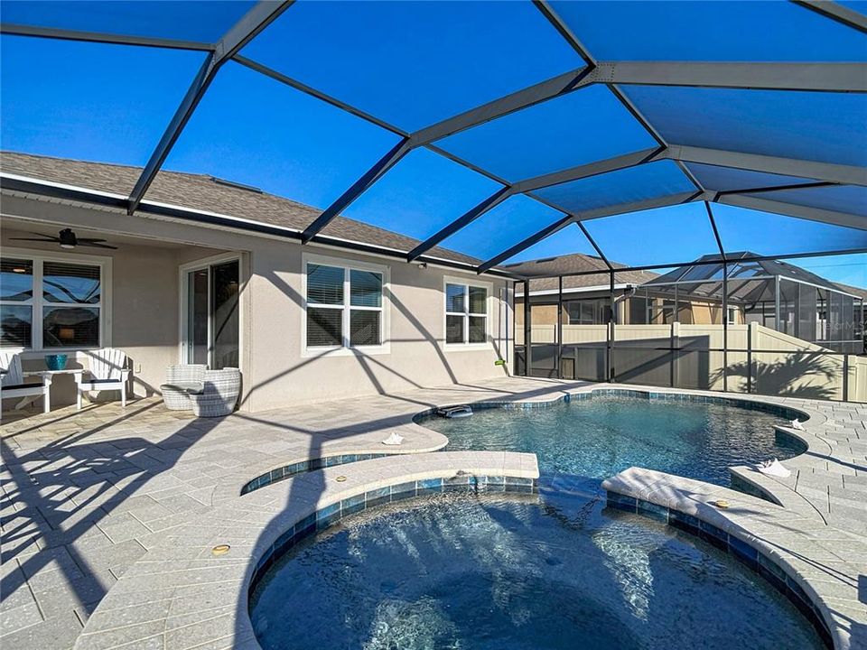 For Sale: $464,990 (2 beds, 2 baths, 1722 Square Feet)