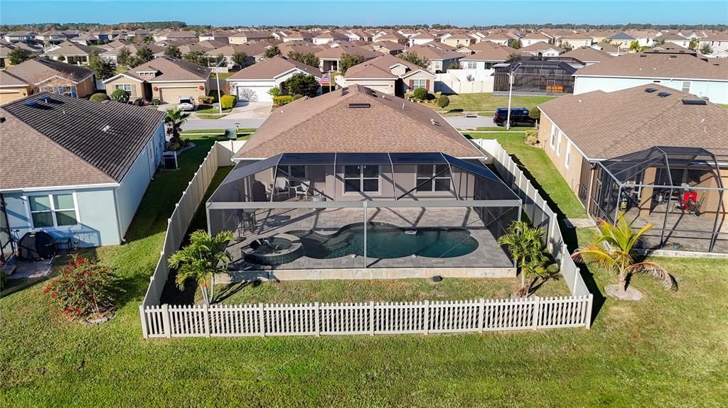 For Sale: $464,990 (2 beds, 2 baths, 1722 Square Feet)