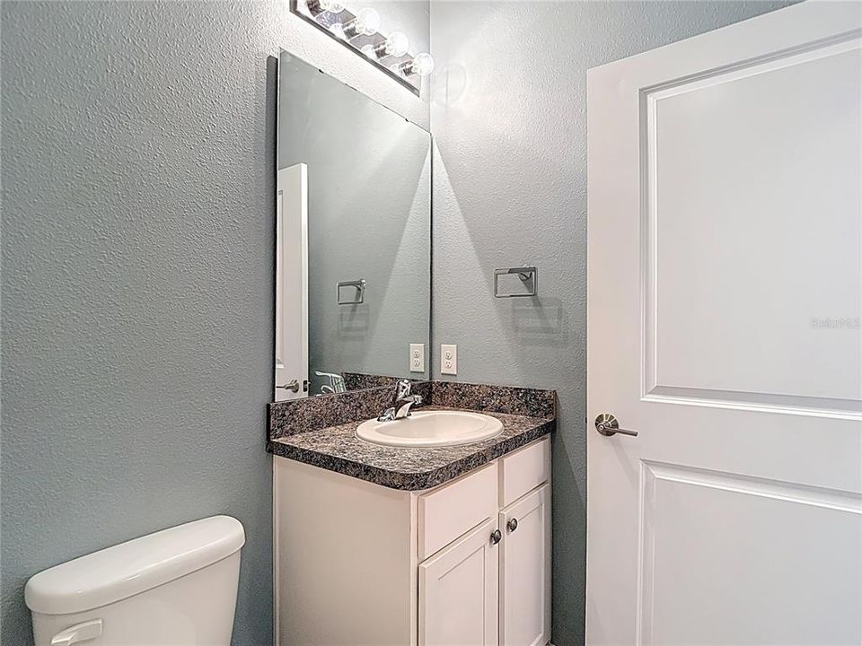 For Sale: $464,990 (2 beds, 2 baths, 1722 Square Feet)