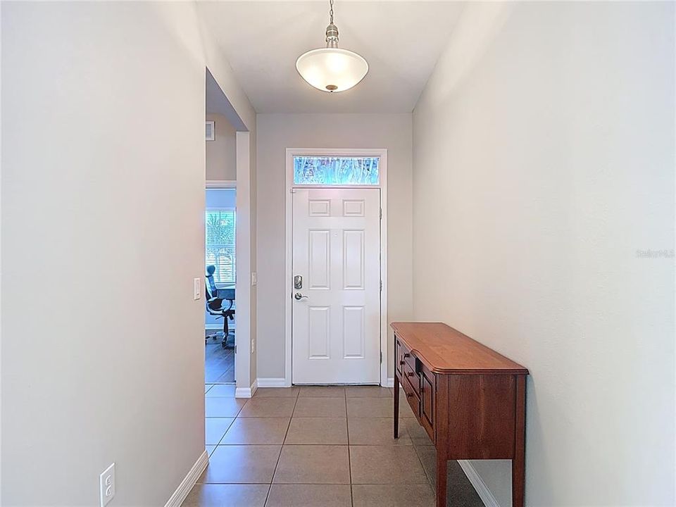 For Sale: $464,990 (2 beds, 2 baths, 1722 Square Feet)