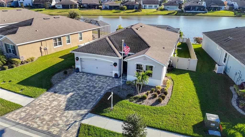 For Sale: $464,990 (2 beds, 2 baths, 1722 Square Feet)