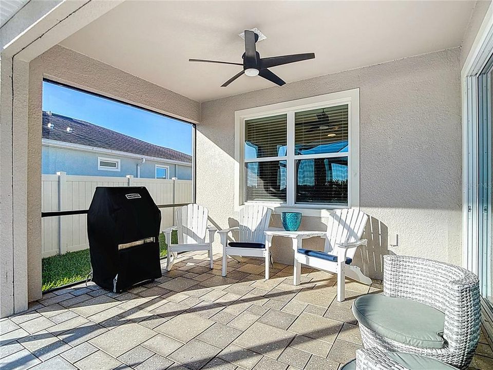 For Sale: $464,990 (2 beds, 2 baths, 1722 Square Feet)