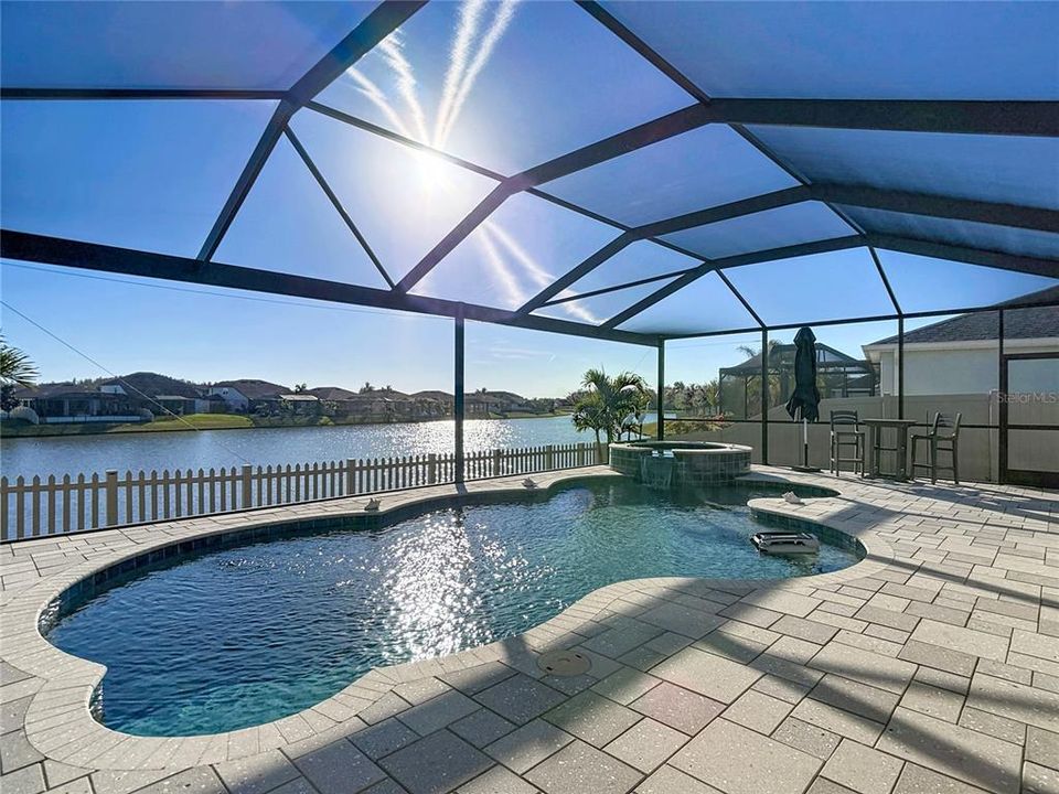 For Sale: $464,990 (2 beds, 2 baths, 1722 Square Feet)