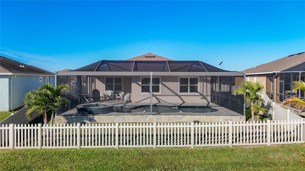 For Sale: $464,990 (2 beds, 2 baths, 1722 Square Feet)