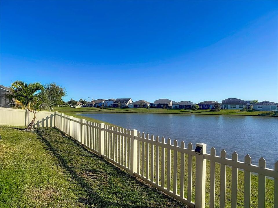 For Sale: $464,990 (2 beds, 2 baths, 1722 Square Feet)