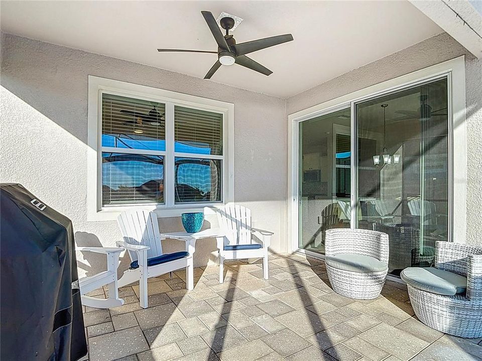 For Sale: $464,990 (2 beds, 2 baths, 1722 Square Feet)