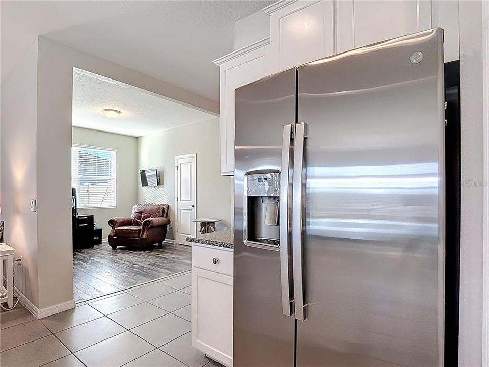 For Sale: $464,990 (2 beds, 2 baths, 1722 Square Feet)