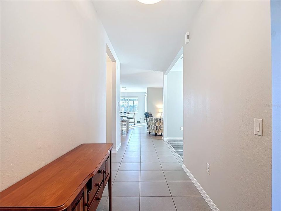 For Sale: $464,990 (2 beds, 2 baths, 1722 Square Feet)