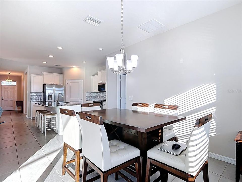 For Sale: $464,990 (2 beds, 2 baths, 1722 Square Feet)