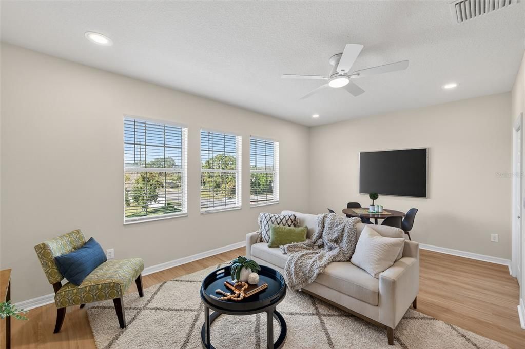 待售: $850,000 (5 贝兹, 4 浴室, 3052 平方英尺)