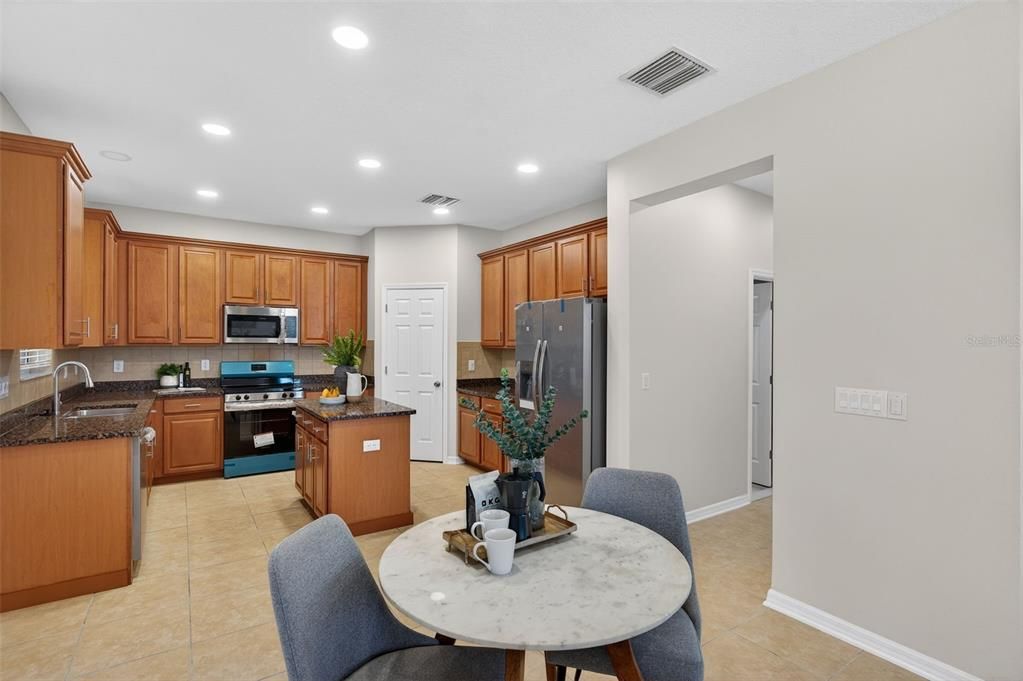 待售: $850,000 (5 贝兹, 4 浴室, 3052 平方英尺)