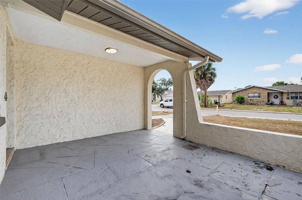 На продажу: $240,000 (2 спален, 2 ванн, 1140 Квадратных фут)