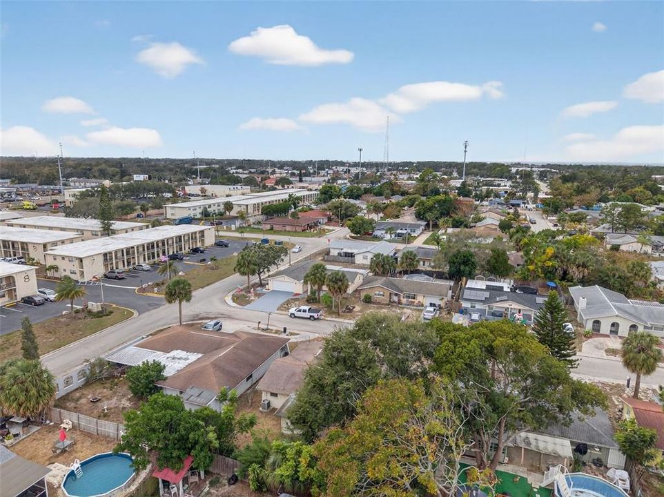 На продажу: $240,000 (2 спален, 2 ванн, 1140 Квадратных фут)