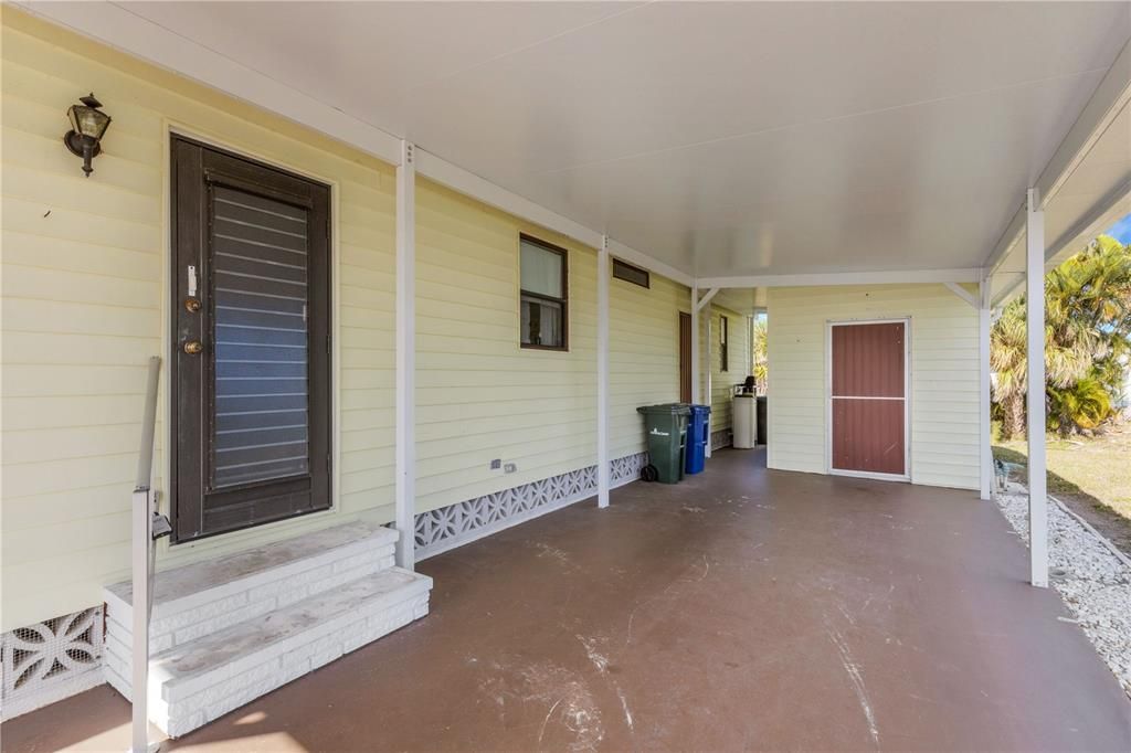 For Sale: $150,000 (2 beds, 2 baths, 1144 Square Feet)