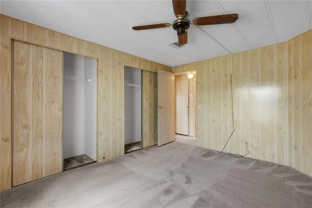 For Sale: $150,000 (2 beds, 2 baths, 1144 Square Feet)