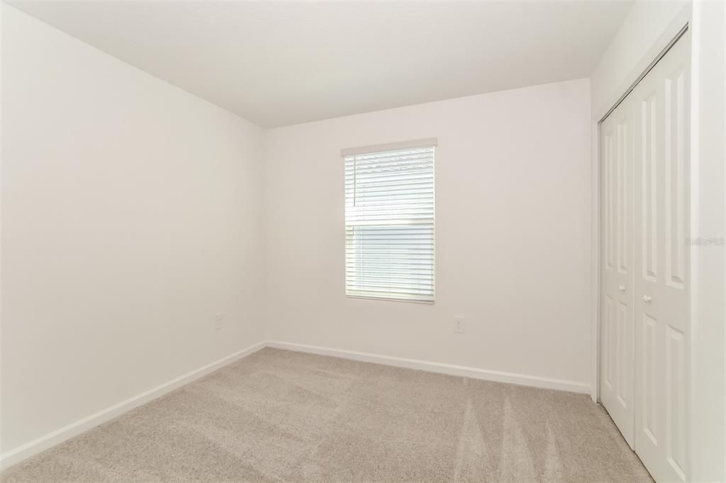 For Rent: $2,045 (5 beds, 2 baths, 2112 Square Feet)