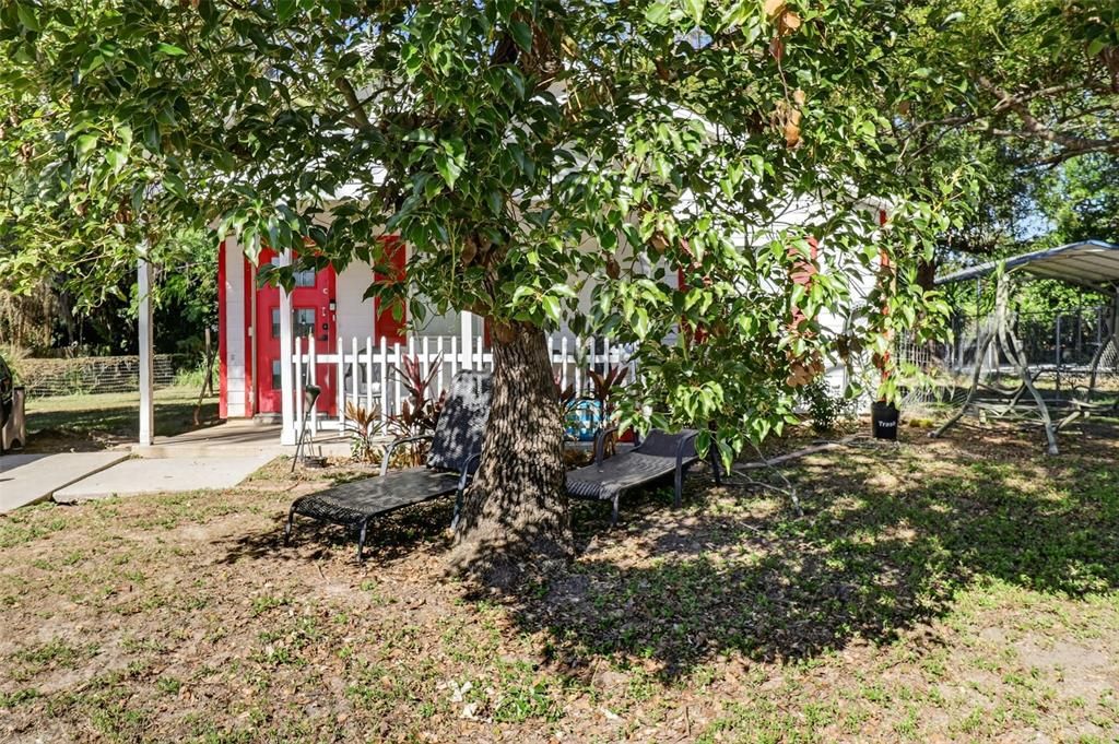 待售: $219,000 (4 贝兹, 2 浴室, 1274 平方英尺)