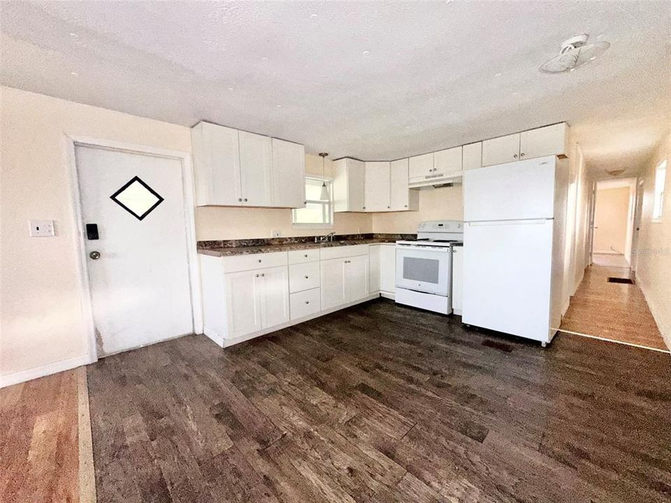 En Venta: $95,000 (2 camas, 1 baños, 672 Pies cuadrados)