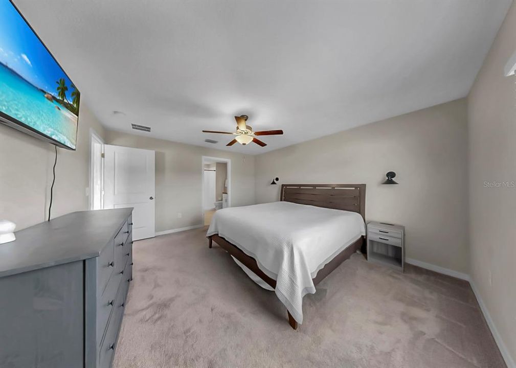 For Sale: $299,000 (3 beds, 2 baths, 1540 Square Feet)