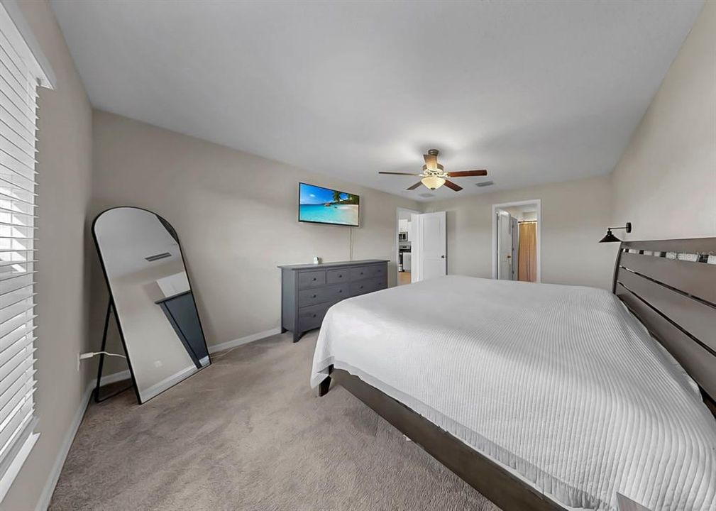 For Sale: $299,000 (3 beds, 2 baths, 1540 Square Feet)