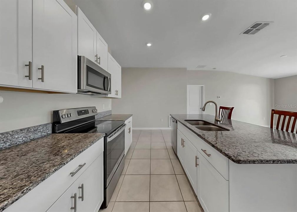For Sale: $299,000 (3 beds, 2 baths, 1540 Square Feet)