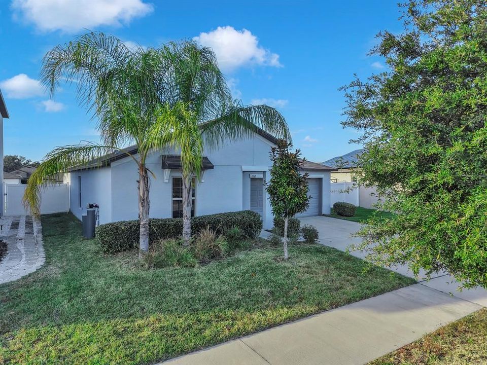 For Sale: $299,000 (3 beds, 2 baths, 1540 Square Feet)