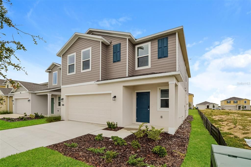 For Rent: $1,995 (5 beds, 2 baths, 2112 Square Feet)