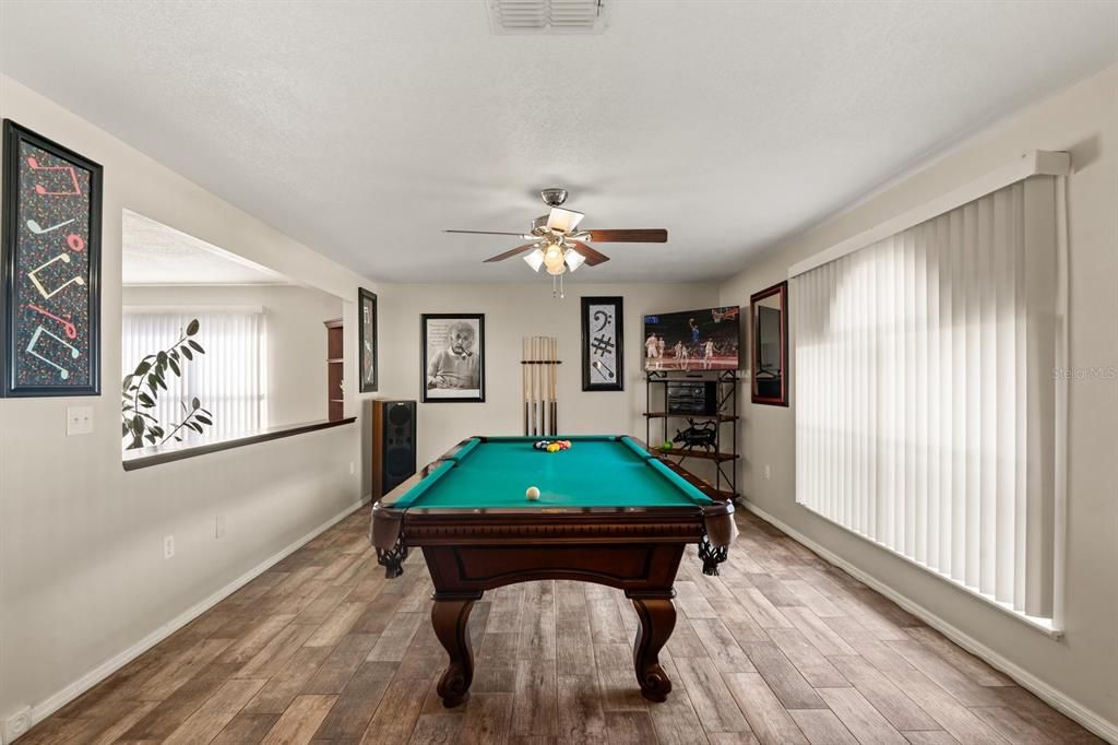 For Sale: $300,000 (4 beds, 2 baths, 2222 Square Feet)