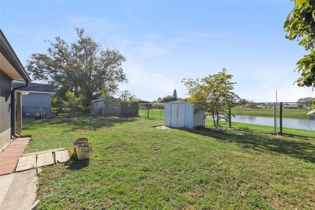 For Sale: $300,000 (3 beds, 1 baths, 934 Square Feet)